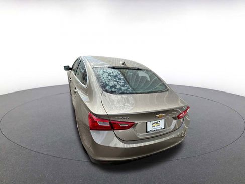 Used 2024 Chevrolet Malibu LT FWD image 5