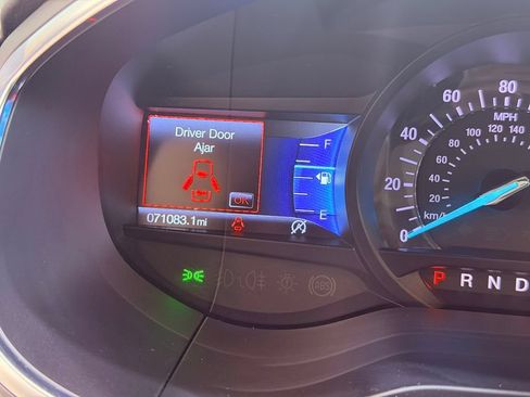 Used 2019 Ford Edge Titanium w/ Equipment Group 301A FWD image 25