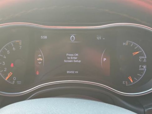 Used 2021 Jeep Grand Cherokee Laredo X AWD/4WD image 42