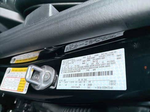 Used 2022 Ford Escape SEL image 26