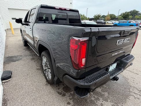 Used 2025 GMC Sierra 1500 Denali Ultimate AWD/4WD image 11