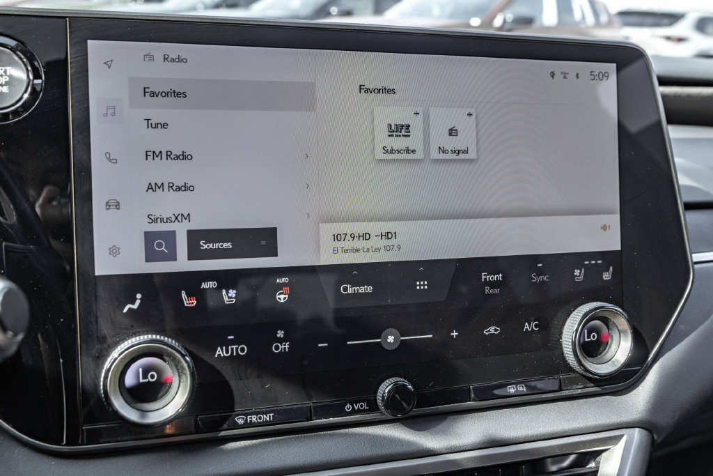 Used 2023 Lexus RX 350 AWD w/ Cold Area Package image 17