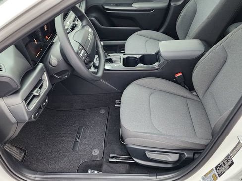 New 2026 Kia K4 FWD image 14