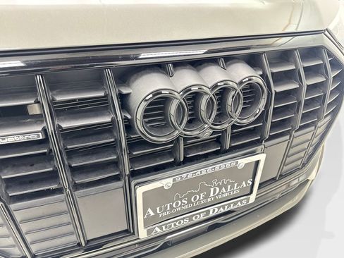 Used 2024 Audi Q3 2.0T Premium Plus w/ Premium Plus Package image 26