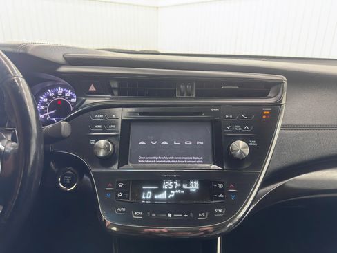 Used 2016 Toyota Avalon XLE FWD image 18