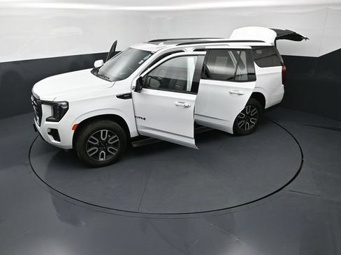 Used 2021 GMC Yukon AT4 w/ AT4 Premium Plus Package AWD/4WD image 30