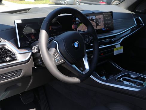 Used 2026 BMW X5 sDrive40i RWD image 14