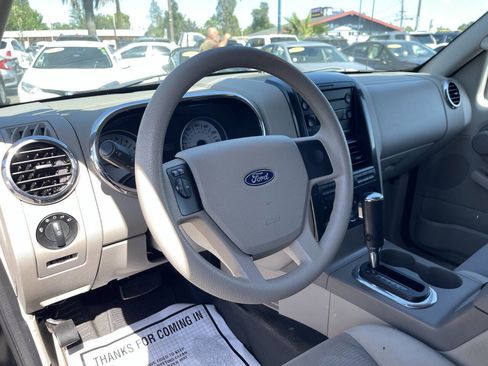 Used 2007 Ford Explorer Sport Trac XLT image 17
