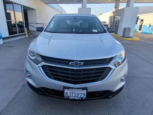 Certified 2019 Chevrolet Equinox LS w/ LS Convenience Package FWD image 3