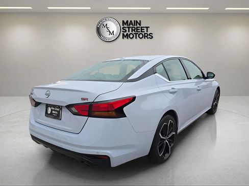 Used 2024 Nissan Altima 2.5 SR image 5
