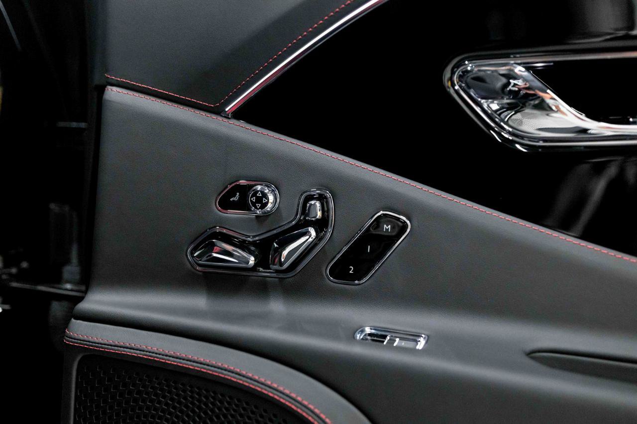 Used 2025 Bentley Flying Spur Plug-In Hybrid AWD/4WD image 73