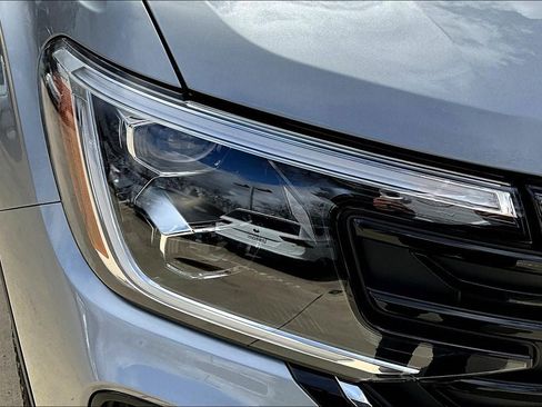 New 2025 Volkswagen Atlas Cross Sport SEL image 29