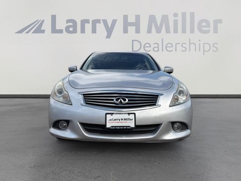 Used 2011 INFINITI G25 x w/ Moonroof Pkg AWD/4WD image 8