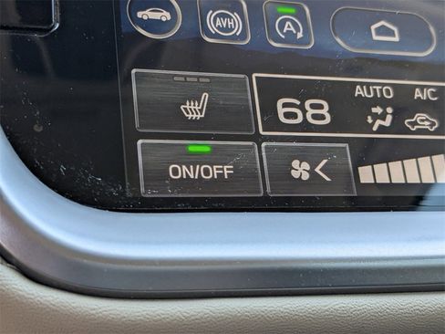 Used 2025 Subaru Legacy Limited w/ Popular Package #3 image 24