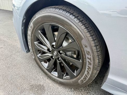 Used 2017 Hyundai Sonata Sport FWD image 13
