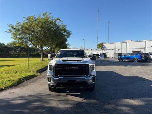 Used 2023 GMC Sierra 2500 Pro w/ Convenience Package image 8