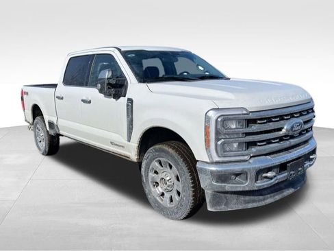 Used 2023 Ford F250 Lariat w/ Lariat Ultimate Package image 3
