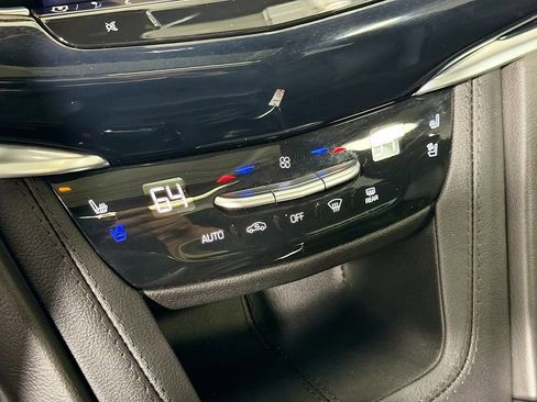 Used 2024 Cadillac XT6 Sport w/ Technology Package AWD/4WD image 17