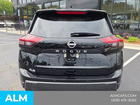 Used 2025 Nissan Rogue SV FWD image 12