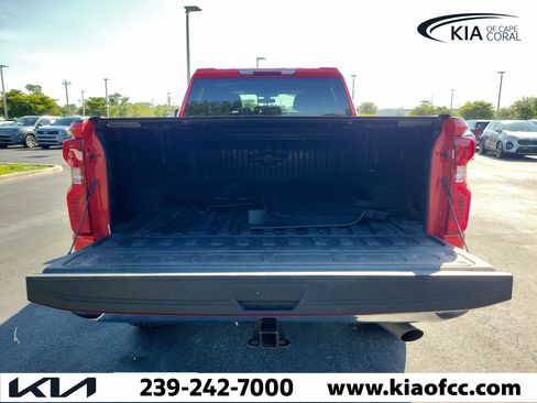 Used 2022 Chevrolet Silverado 2500 LT w/ Convenience Package AWD/4WD image 13