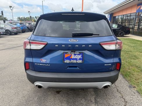 Used 2022 Ford Escape Titanium AWD/4WD image 4