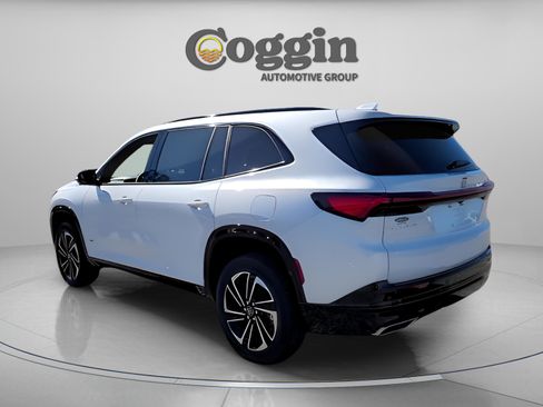 New 2025 Buick Enclave Sport Touring w/ Power Package image 10