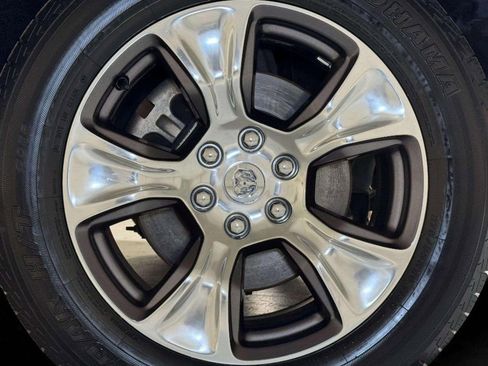 Used 2021 RAM 1500 Laramie image 31