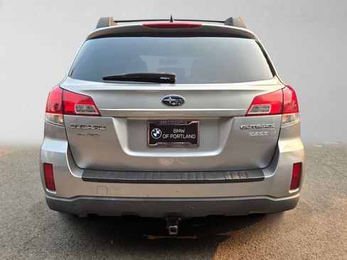 Used 2011 Subaru Outback 2.5i Premium AWD/4WD image 4