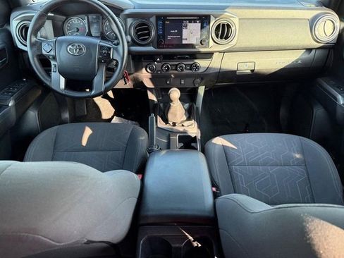 Used 2017 Toyota Tacoma TRD Off-Road w/ Tow Package image 12