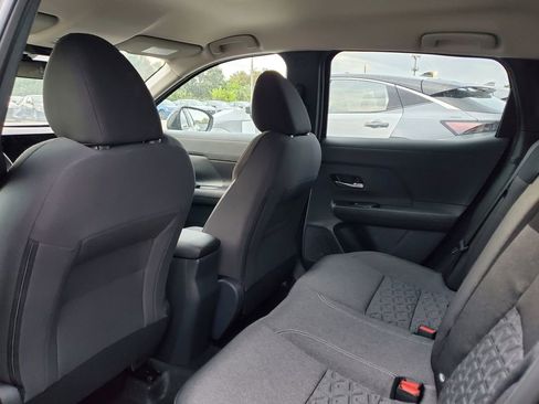 New 2026 Nissan Kicks SV w/ Charging Package image 5