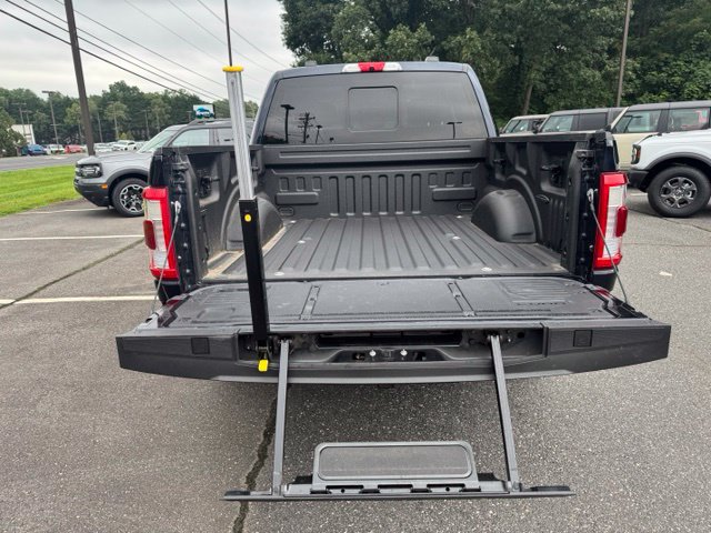 Used 2021 Ford F150 Lariat w/ Equipment Group 502A High AWD/4WD image 7