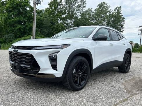 Used 2024 Chevrolet Trax ACTIV w/ Driver Confidence Package image 7