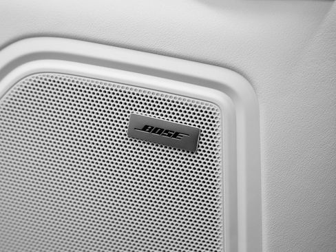 New 2026 Porsche Macan image 42