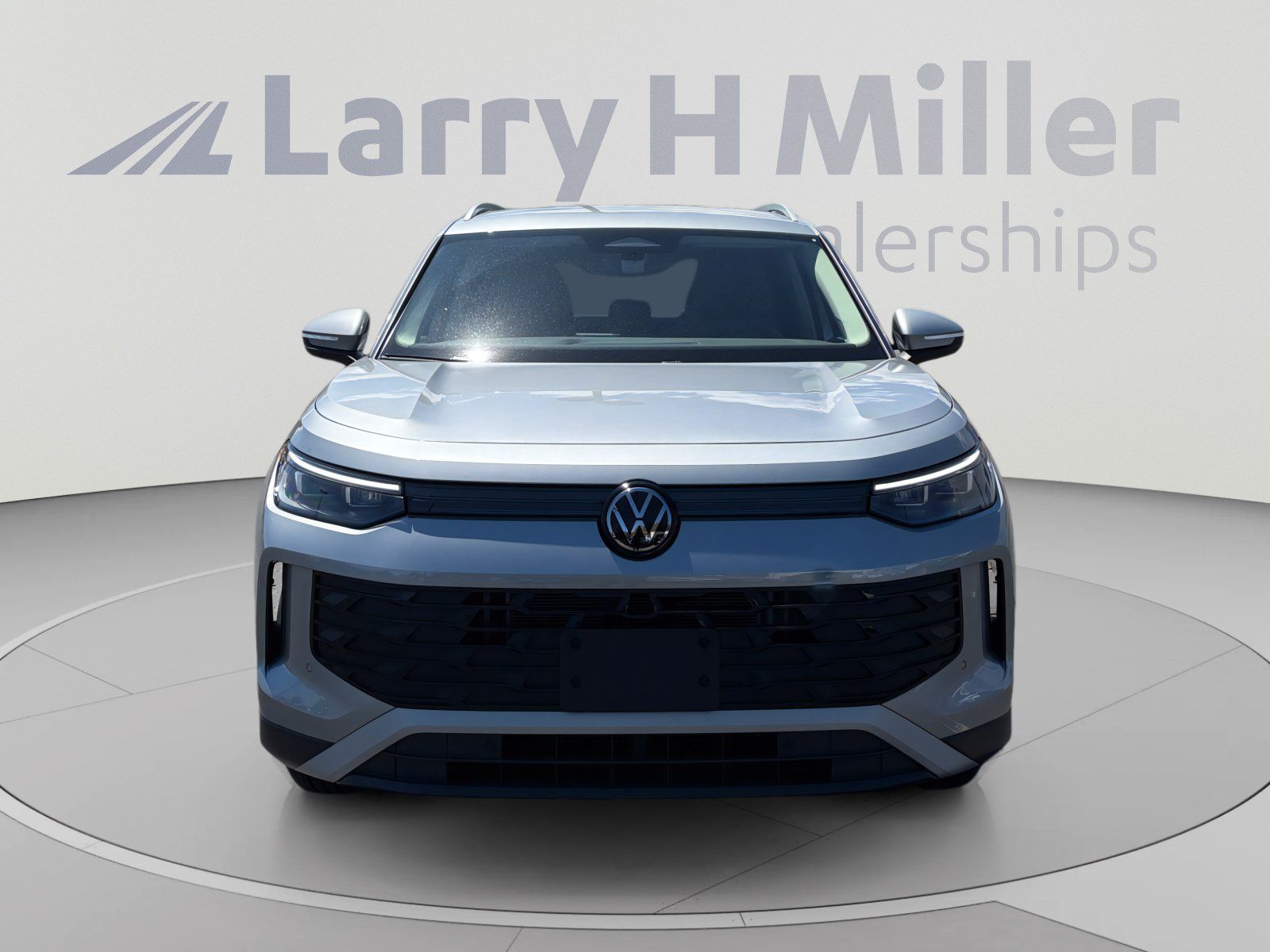 Used 2025 Volkswagen Tiguan S AWD/4WD image 8