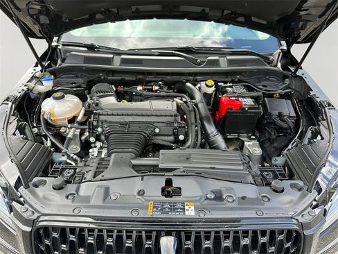 Used 2025 Lincoln Corsair FWD w/ Equipment Group 101A image 9