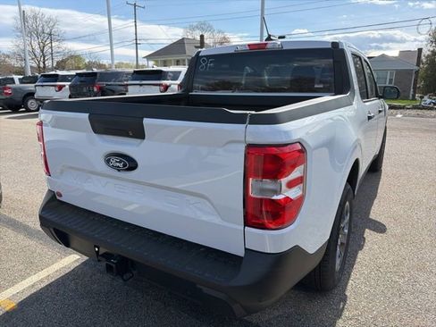 New 2026 Ford Maverick XLT image 4