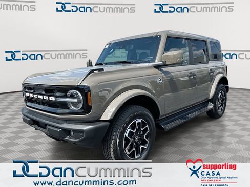 New 2026 Ford Bronco Outer Banks AWD/4WD image 1