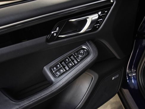 Certified 2026 Porsche Macan S AWD/4WD image 20