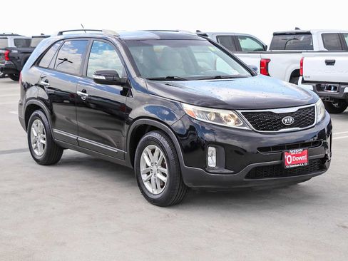 Used 2015 Kia Sorento LX FWD image 3