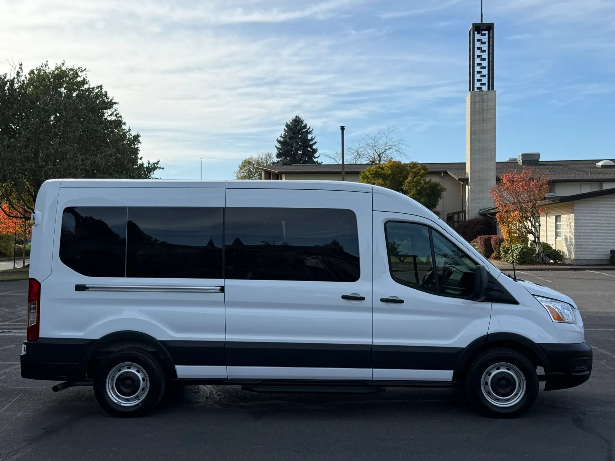 Used 2025 Ford Transit 350 XL RWD image 7