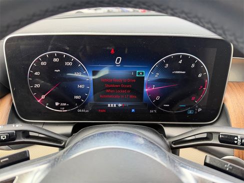 Used 2024 Mercedes-Benz GLC 300 4MATIC image 14