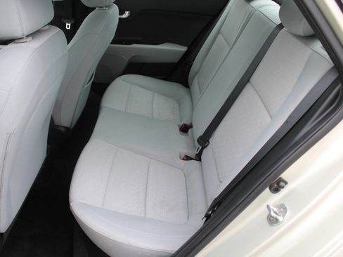 Used 2018 Kia Rio S FWD image 10