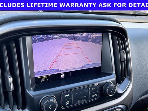 Used 2019 Chevrolet Colorado Z71 AWD/4WD image 18