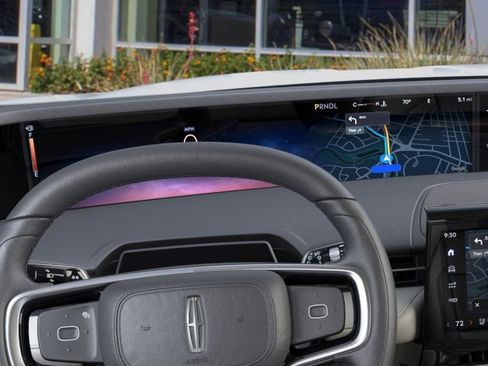New 2026 Lincoln Nautilus Premier AWD/4WD image 13