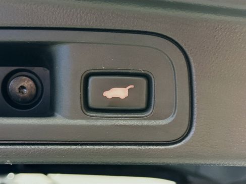 Used 2019 Honda Pilot Touring image 31