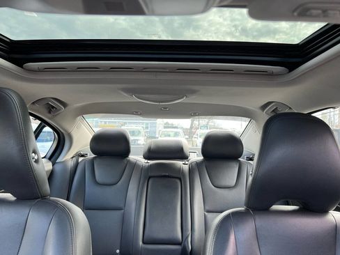 Used 2018 Volvo S60 T5 Inscription image 27