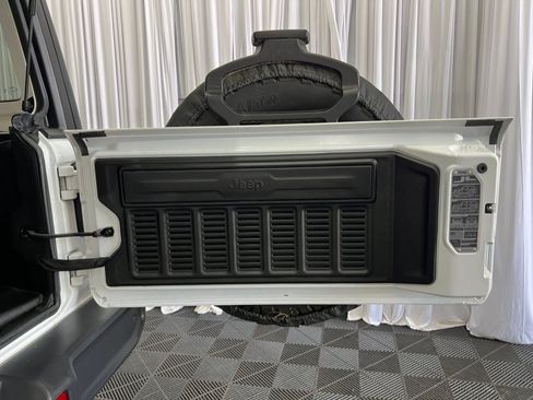 Used 2020 Jeep Wrangler Unlimited Sport AWD/4WD image 26