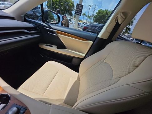 Certified 2022 Lexus RX 350 FWD w/ Premium Package image 19