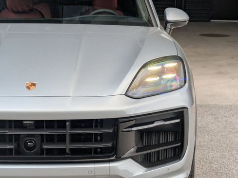 New 2026 Porsche Cayenne GTS AWD/4WD image 12