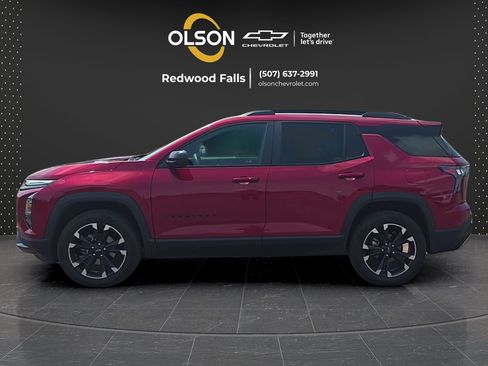 Used 2025 Chevrolet Equinox RS w/ Convenience Package III AWD/4WD image 2